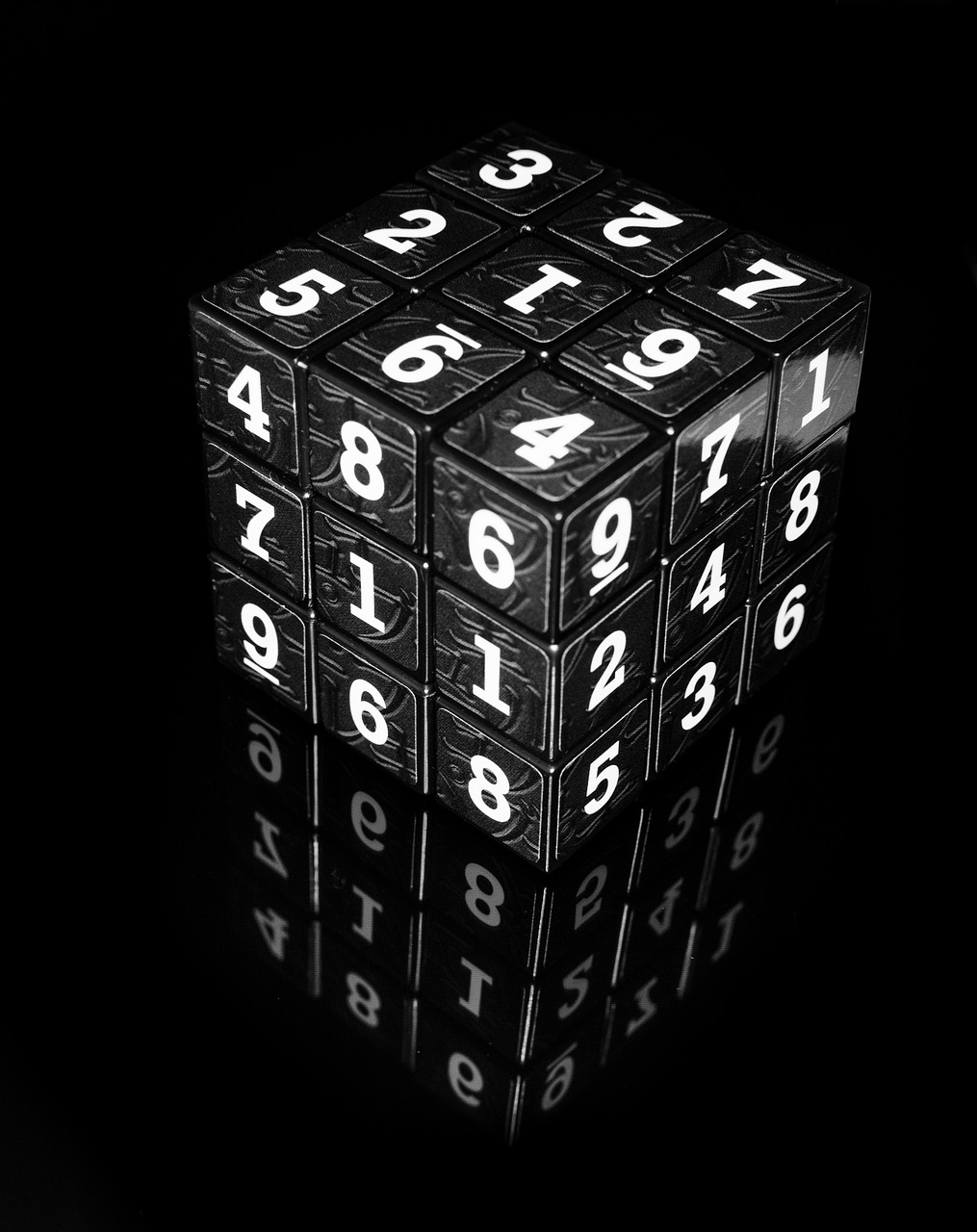 Enigmi e indovinelli o qualcosa di più? 9 Cubo