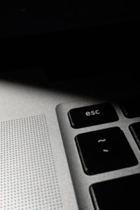 charles deluvio 9Phf8qd1YAg unsplash